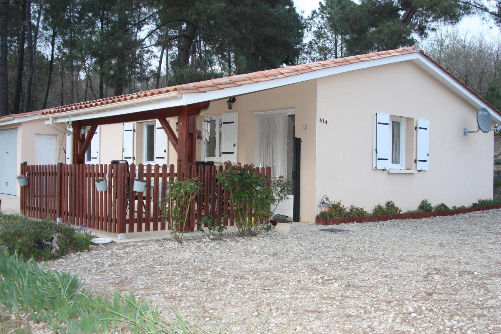 Etang Vallier Resort Brossac Exteriér fotografie