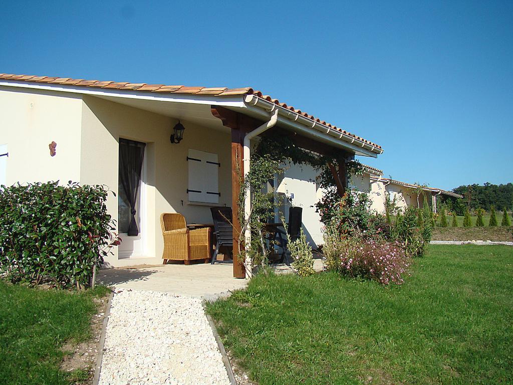 Etang Vallier Resort Brossac Exteriér fotografie